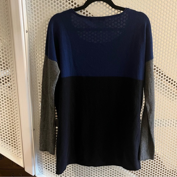 Vince Colorblock Cashmere/Wool blend Pullover Sweater. Small Blue/Black/Grey - Picture 6 of 9